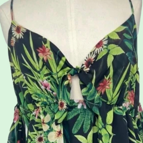 VENUS Tropical Green Black Off Shoulder Spaghetti Strap Blouse Women’s Size L - Picture 5 of 10